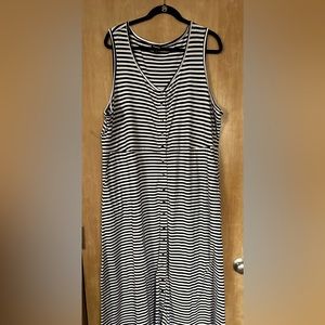 MIDI dress with pockets